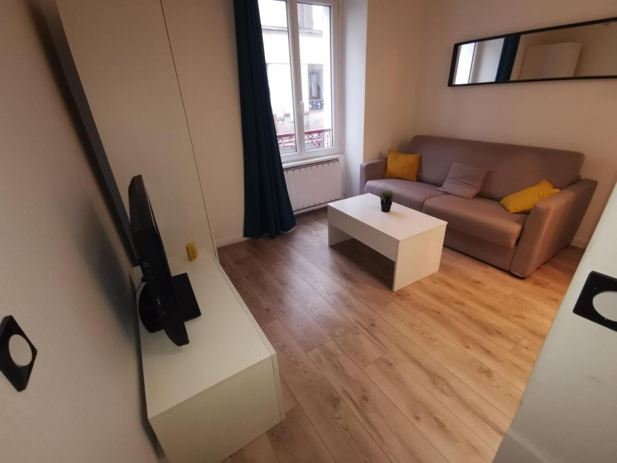 Appartement Au Coeur De La Ville De Taverny Exteriör bild