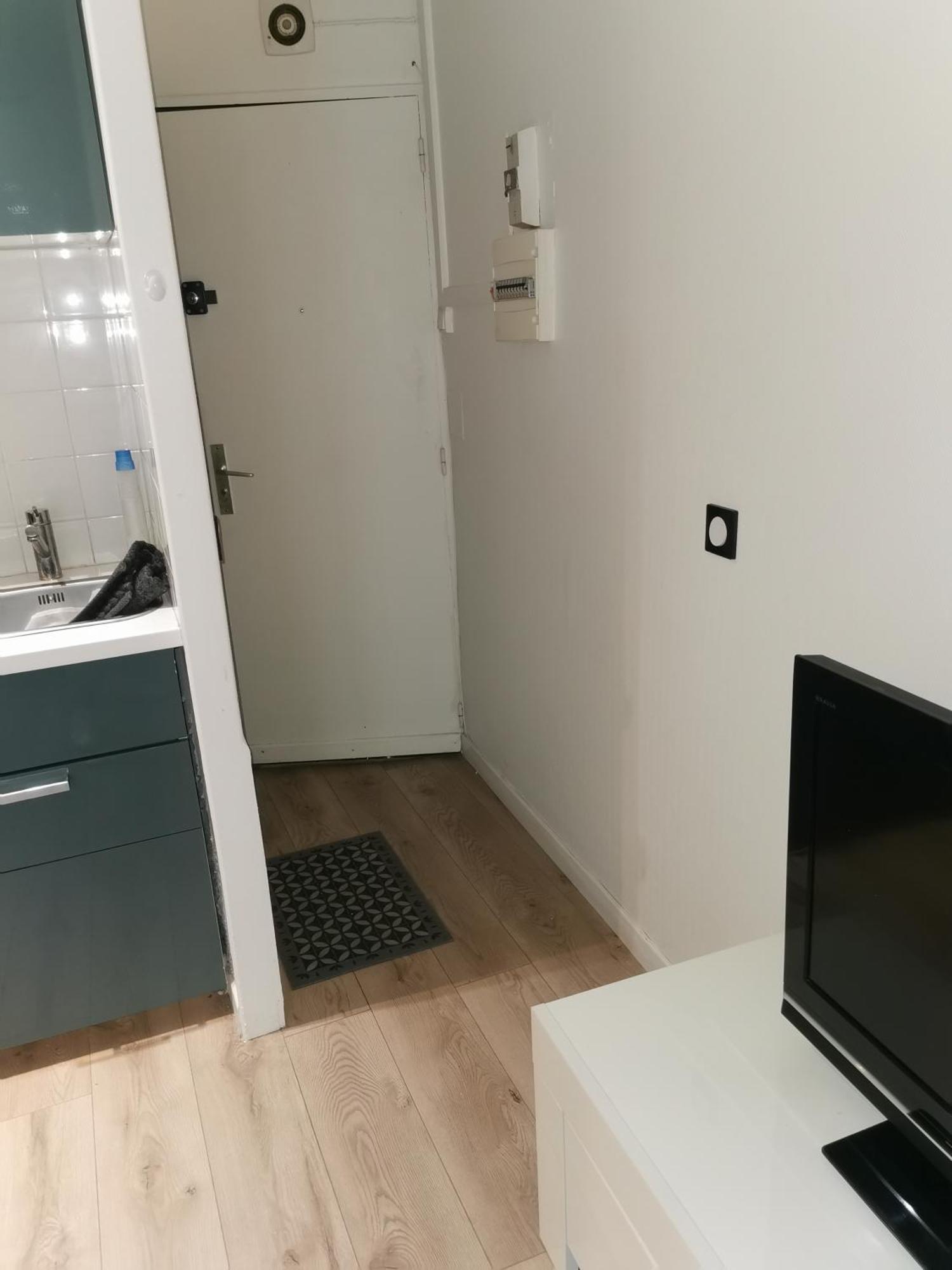 Appartement Au Coeur De La Ville De Taverny Exteriör bild