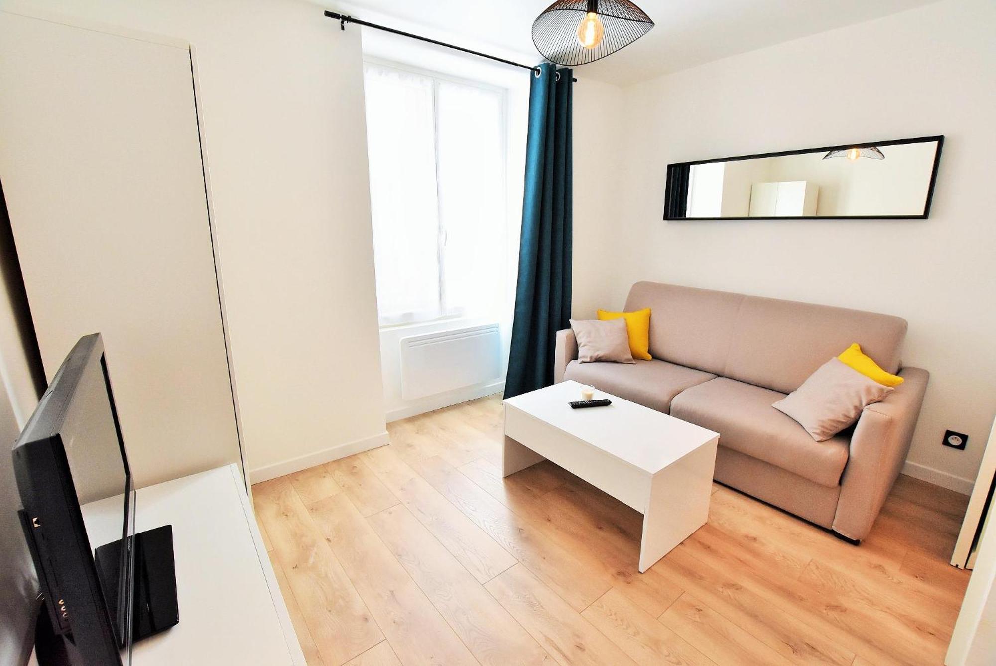 Appartement Au Coeur De La Ville De Taverny Exteriör bild