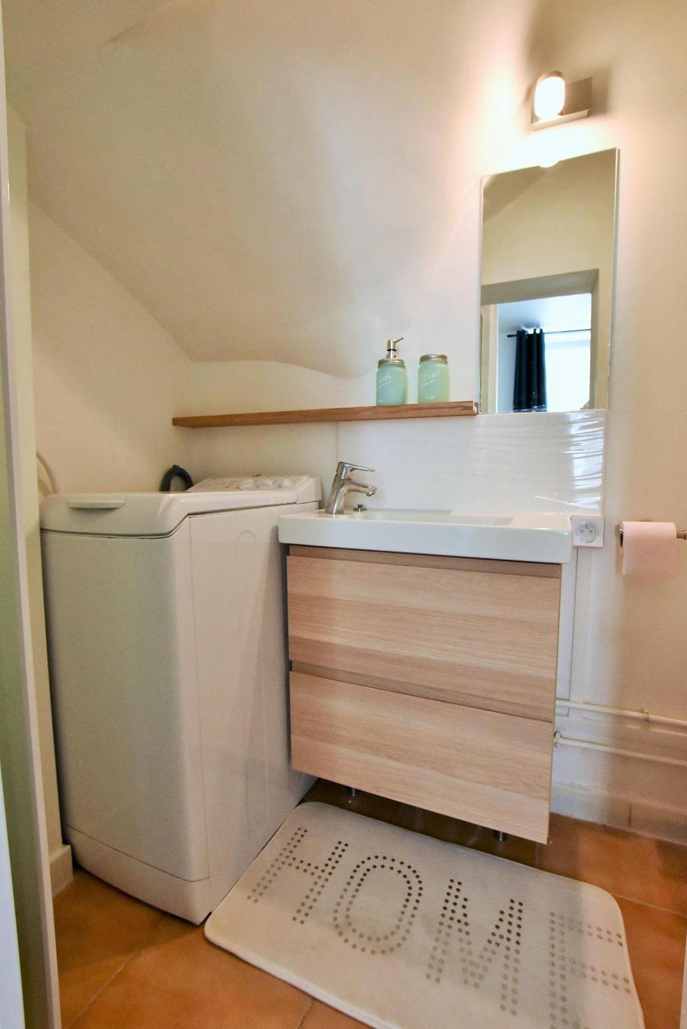 Appartement Au Coeur De La Ville De Taverny Exteriör bild